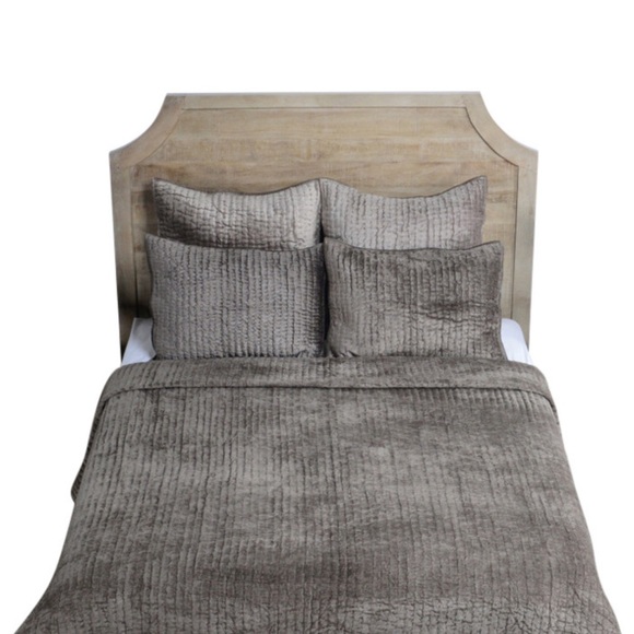 Villa by Classic Home Bedding Villa By Classic Home Bari King Quilt In Desert Brown Poshmark